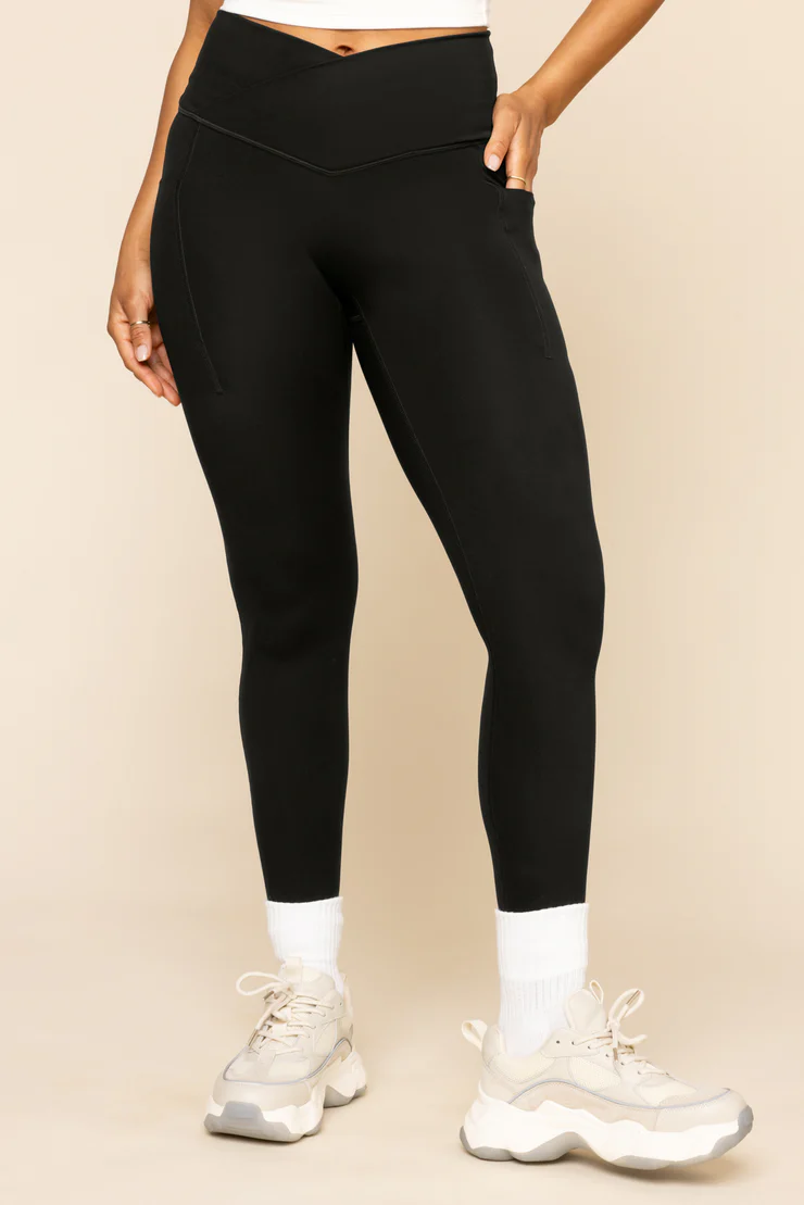 crisscross hourglass legging nordic black 3