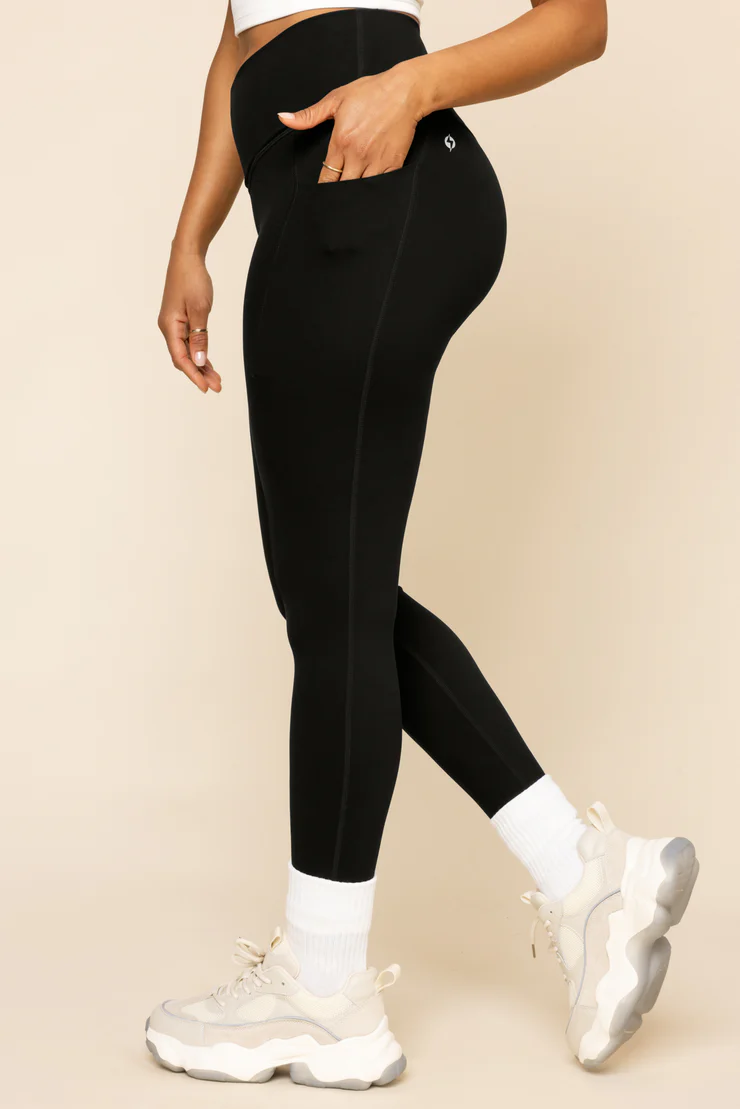 crisscross hourglass legging nordic black 4